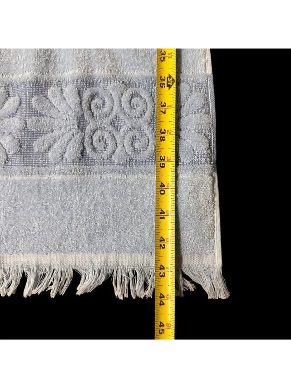 Vintage Sculpted Blue Bath Towel Fringe Cannon USA 1980s Sea Shells Retro